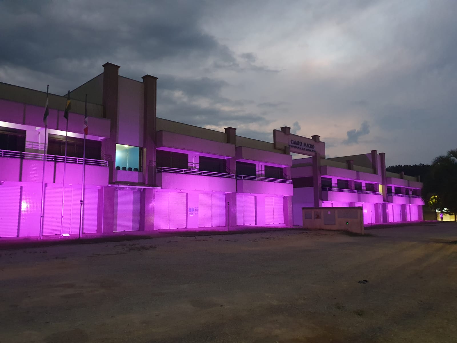 Imagem da Noticia: 9c62ba342227476bf4dd64cd2ee46561.jpg